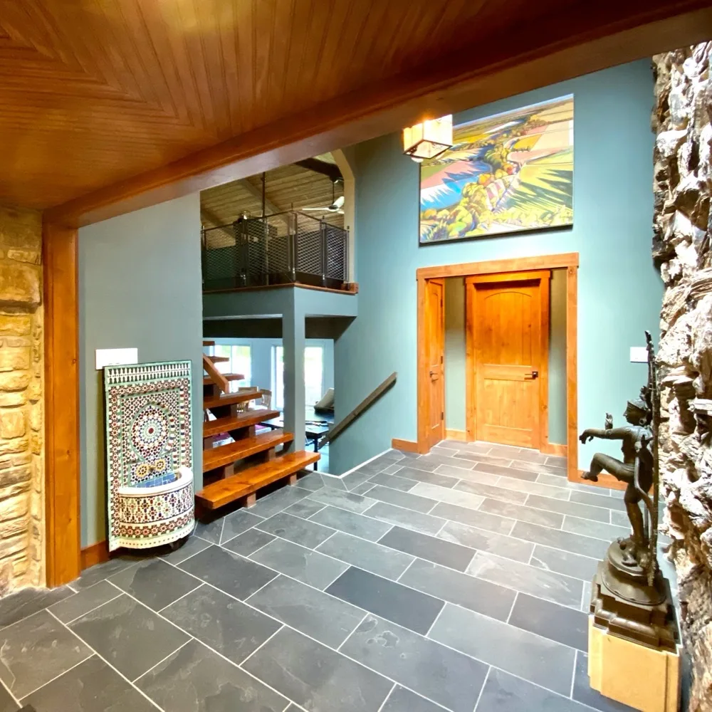 8549 Foyer